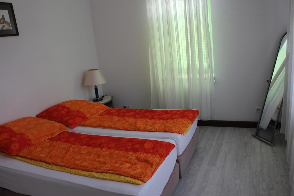 Monteurzimmer Ferienwohnungen Fritsche-Tauberbischofsheim Dittwar Εξωτερικό φωτογραφία