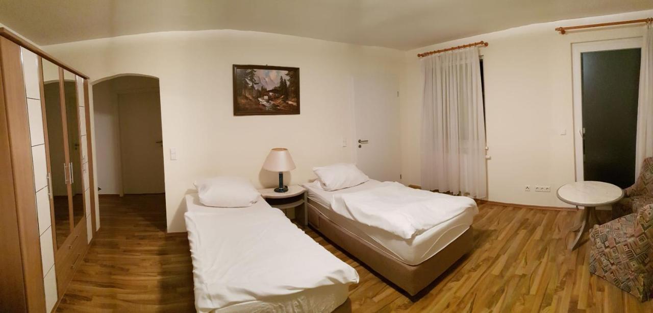 Monteurzimmer Ferienwohnungen Fritsche-Tauberbischofsheim Dittwar Εξωτερικό φωτογραφία